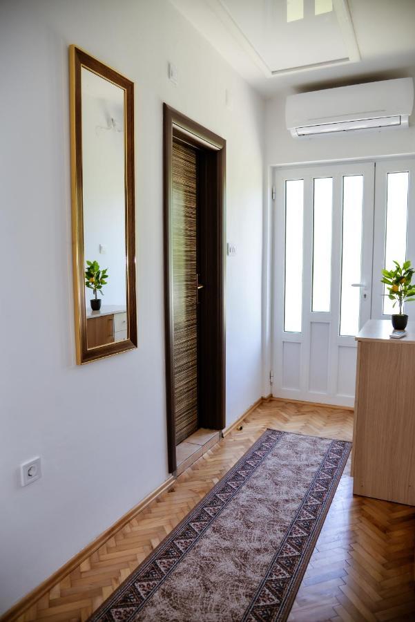 Apartment Nikola Kotor Eksteriør bilde